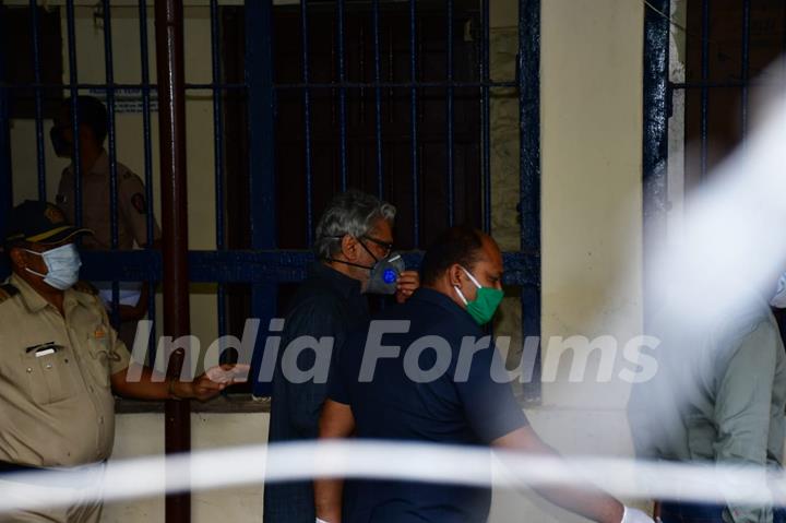 Sanjay Leela Bhansali at Bandra Police station!