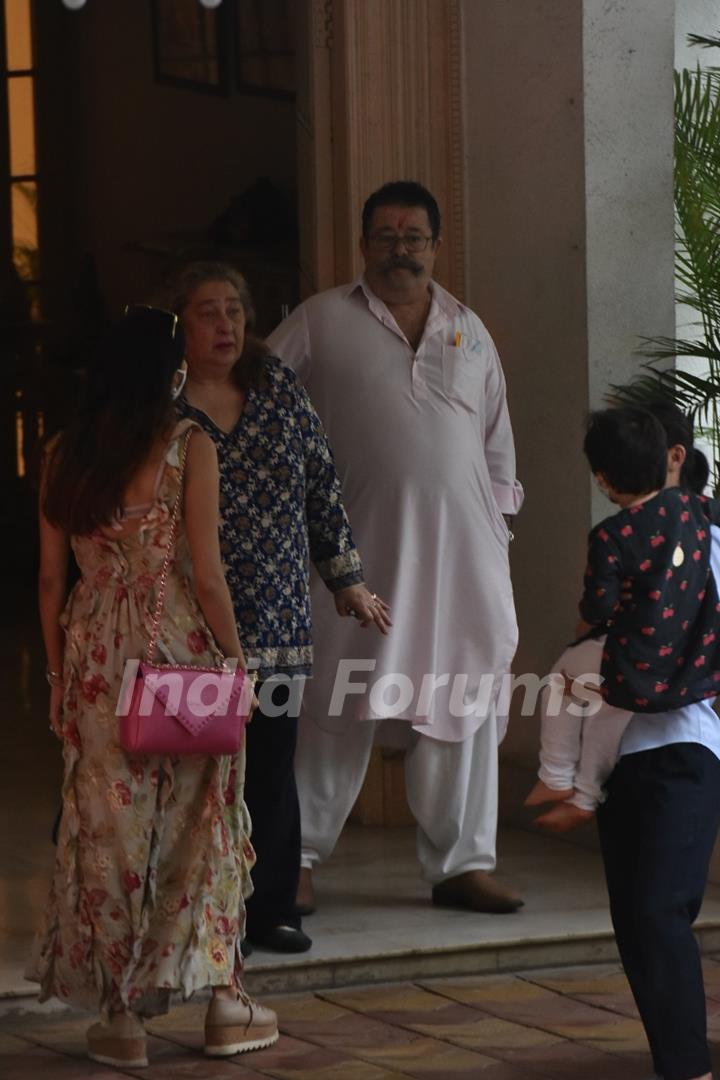 Raksha Bandhan celebrations at Randhir Kapoor's home with Alia Bhatt and Ranbir Kapoor