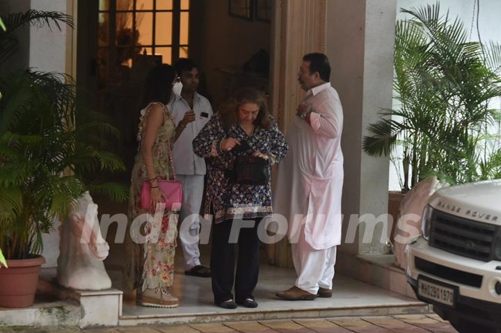 Raksha Bandhan celebrations at Randhir Kapoor's home with Alia Bhatt and Ranbir Kapoor