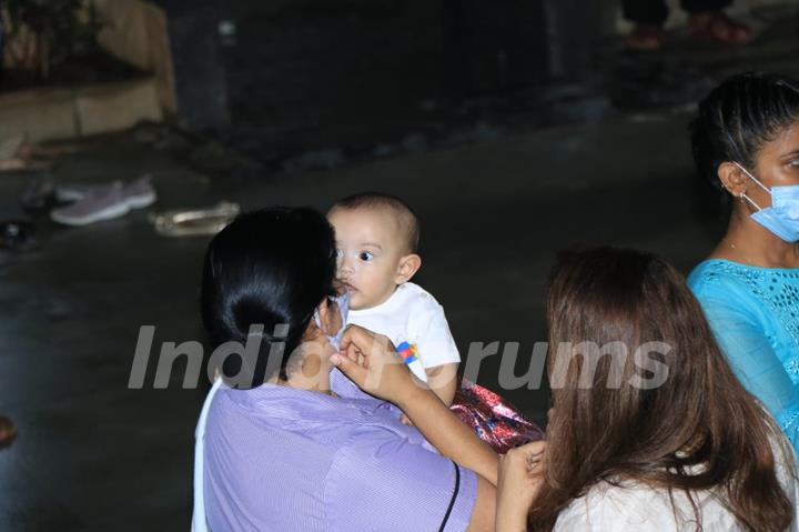 Ganesh Chaturthi 2020: Salman Khan perform Ganesh Visarjan with Family!