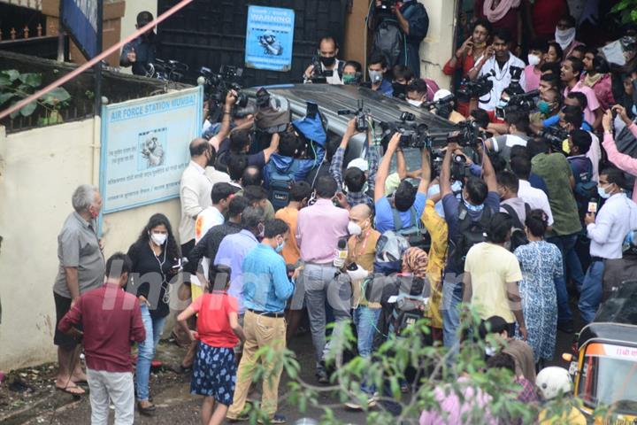 Rhea Chakraborty and brother Showik snapped arriving at DRDO guest house after receiving summons from CBI!