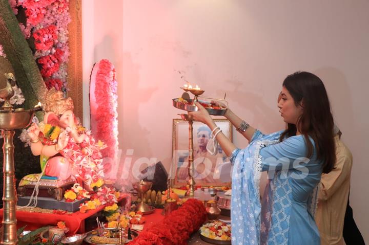 Bhushan Kumar and Divya Khosla Kumar Bid Adieu to T-Series Ganpati Bappa