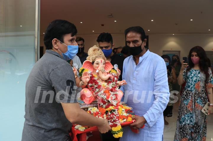 Bhushan Kumar and Divya Khosla Kumar Bid Adieu to T-Series Ganpati Bappa