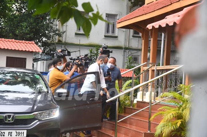 Madhu Mantena and Dhruv Chitgopekar arrive for NCB questioning!