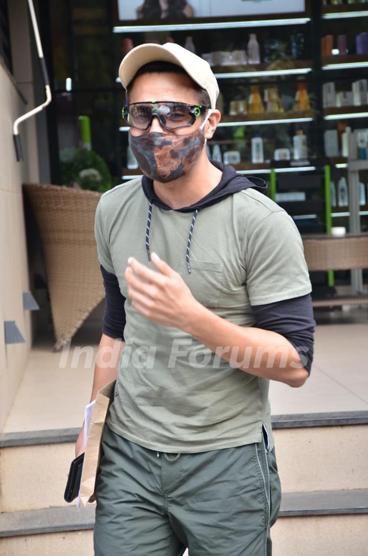 Aparshakti Khurana snapped around the town!