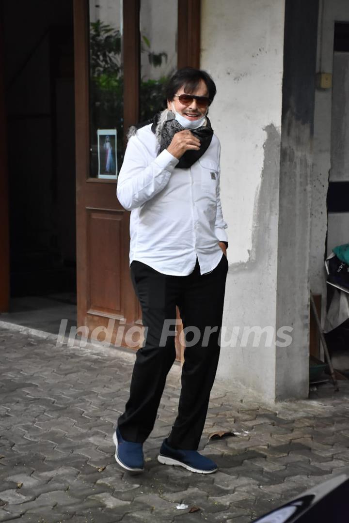 Sanjay Khan snapped around the town!