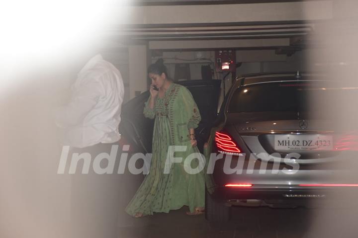 Kareena Kapoor Khan snapped outside her residence