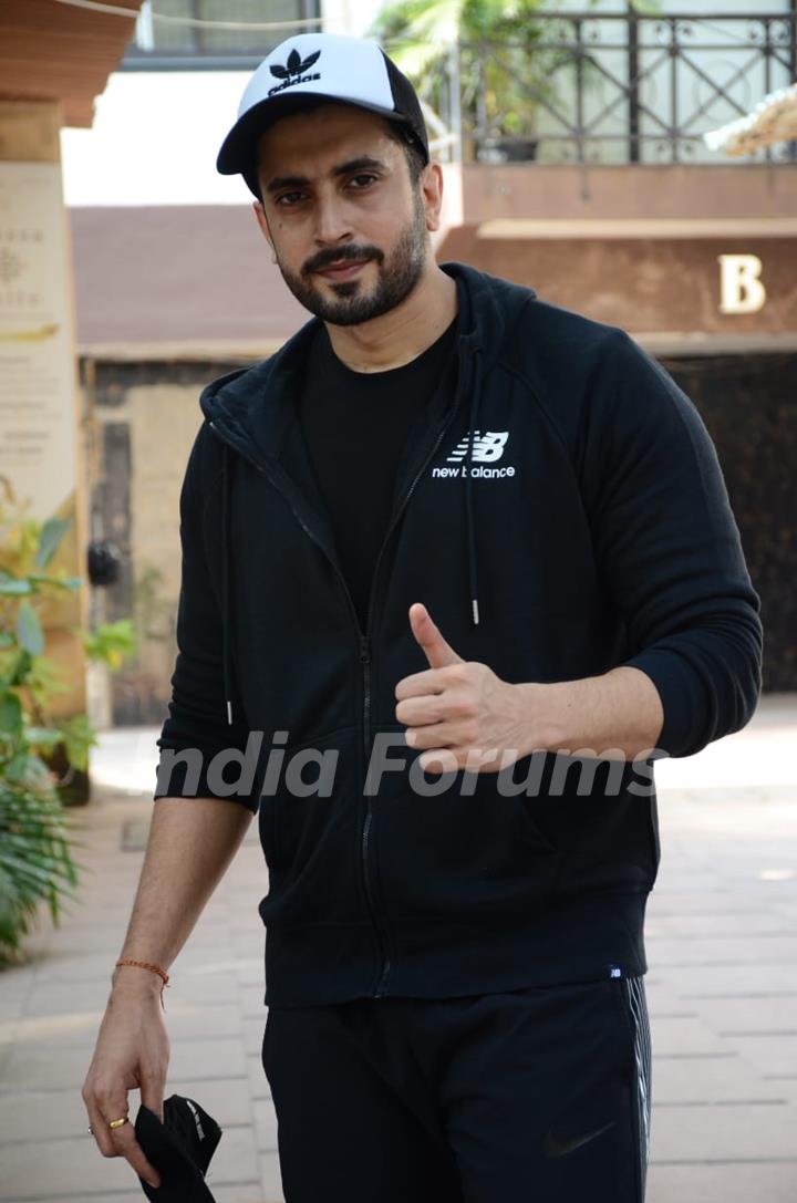 Sunny Singh snapped at gym in Juhu