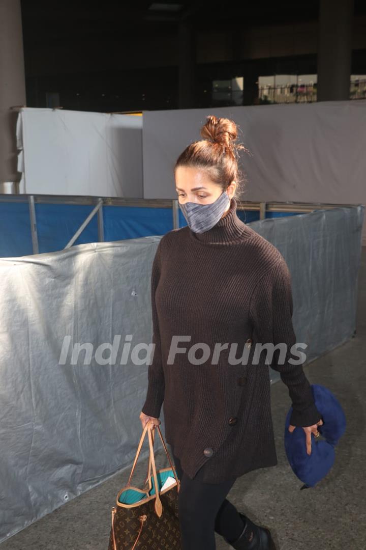 Malaika Arora snapped at airport