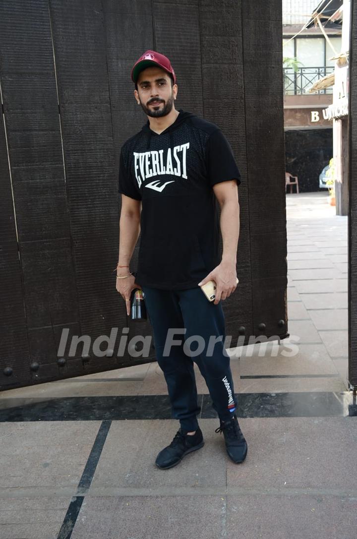 Sunny Singh snapped at gym in Juhu