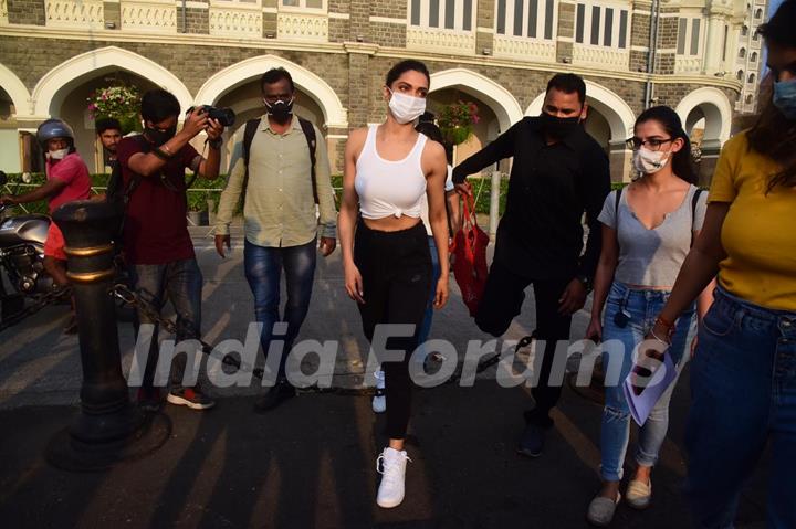 Siddhant Chaturvedi and Deepika Padukone snapped leaving for shoot 