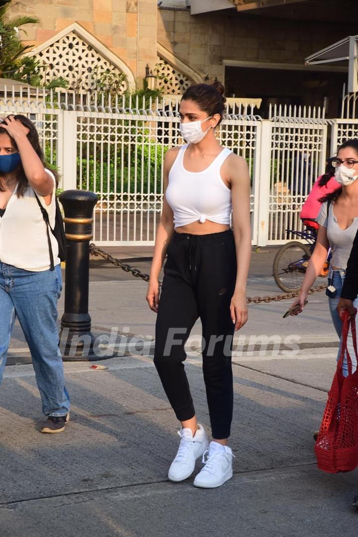 Siddhant Chaturvedi and Deepika Padukone snapped leaving for shoot 