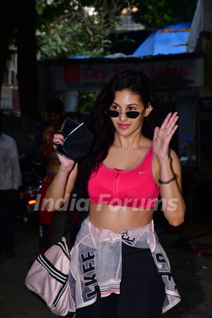 Amyra Dastur snapped at Dance Class!