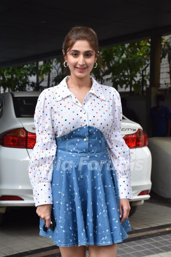 Dhwani Bhanushali snapped at T-series office in Andheri