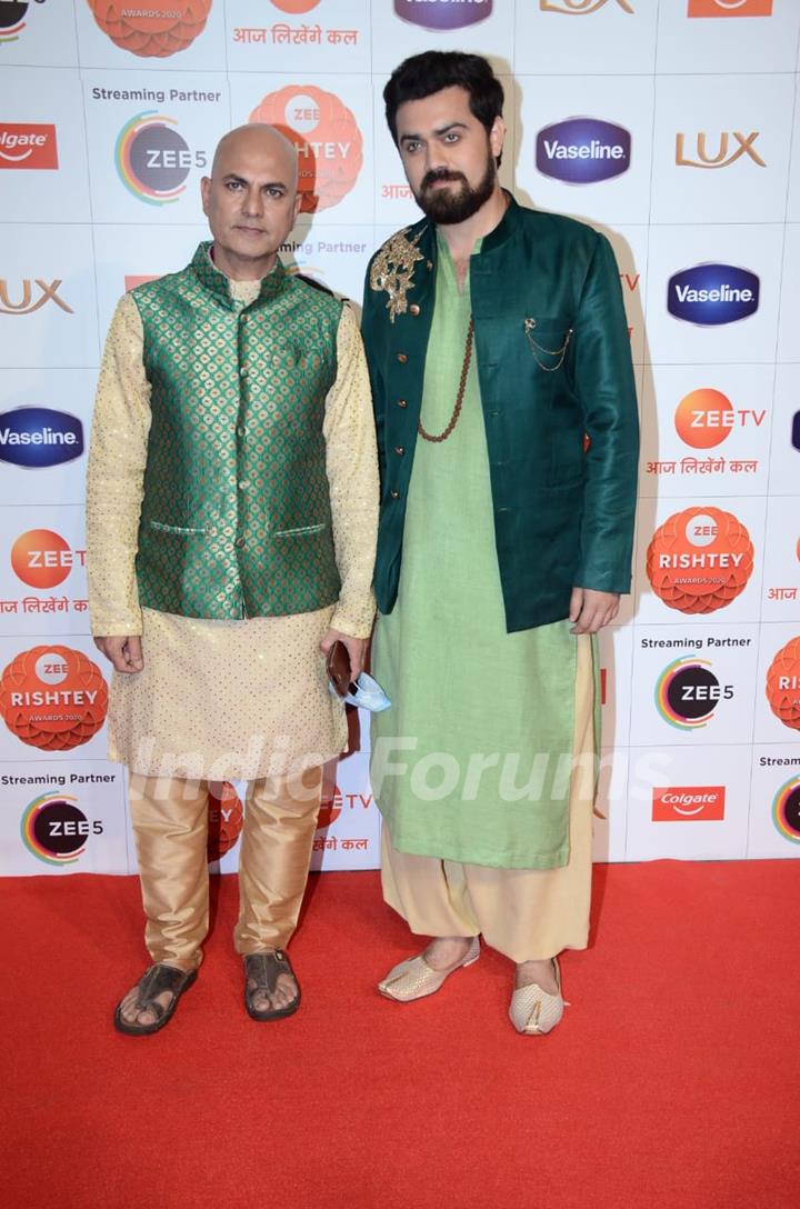 Celebrities at Zee Rishtey awards