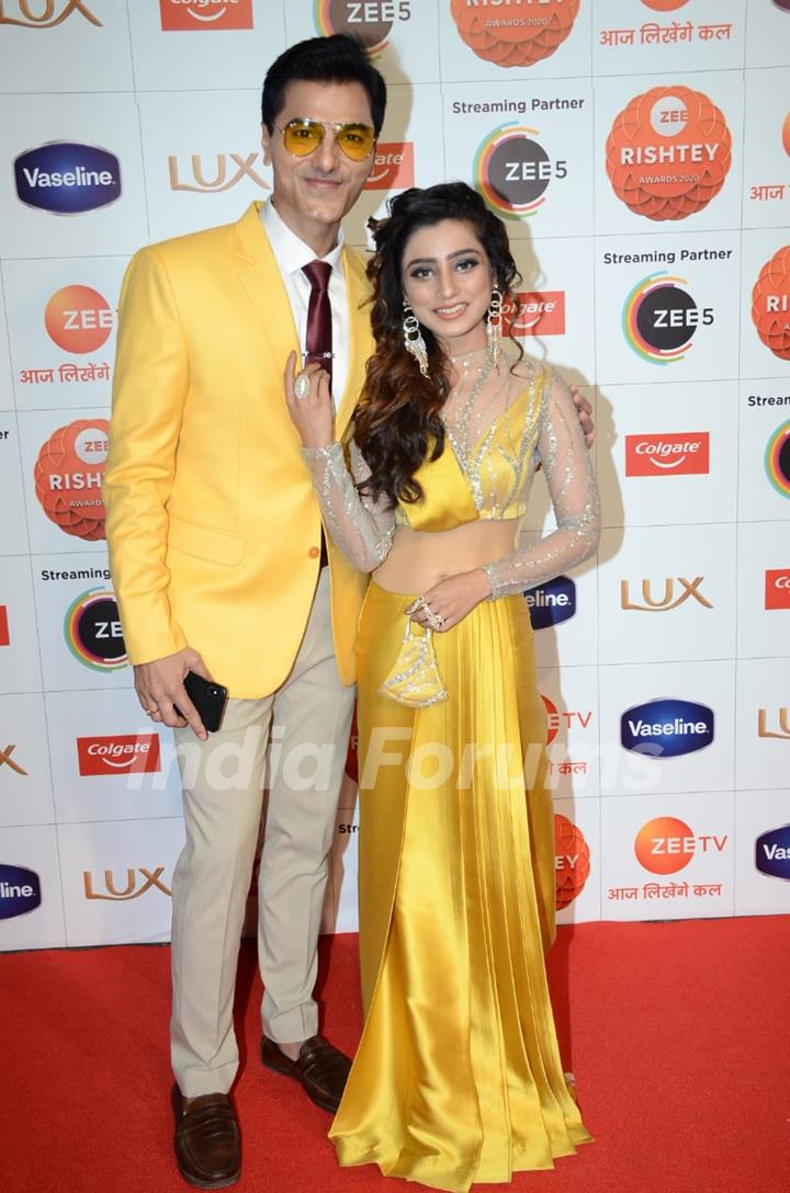 Celebrities at Zee Rishtey awards