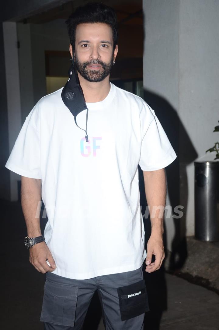 Aamir Ali snapped at screening of Black Widow!