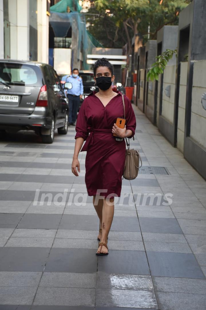 Sanya Malhotra snapped at Lokhandwala clinic