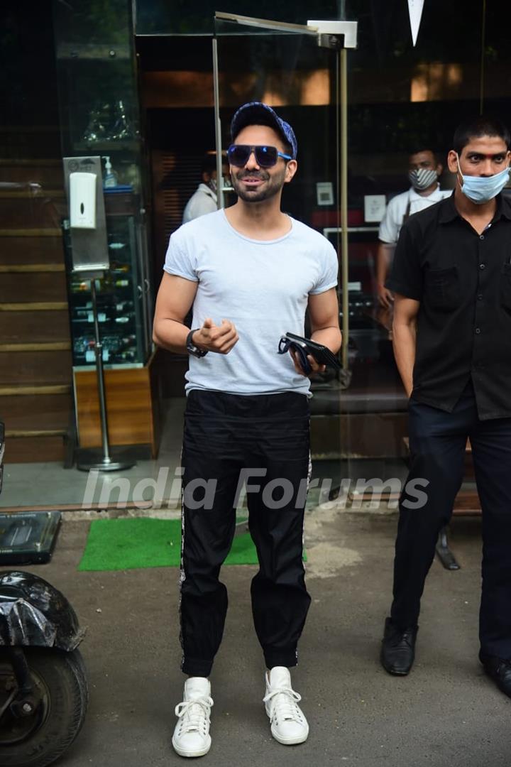 Aparshakti Khurana snapped at Silver Beach Cafe in Juhu