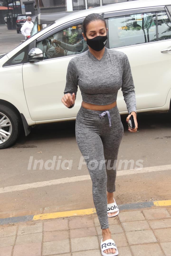 Malaika Arora spotted diva yoga