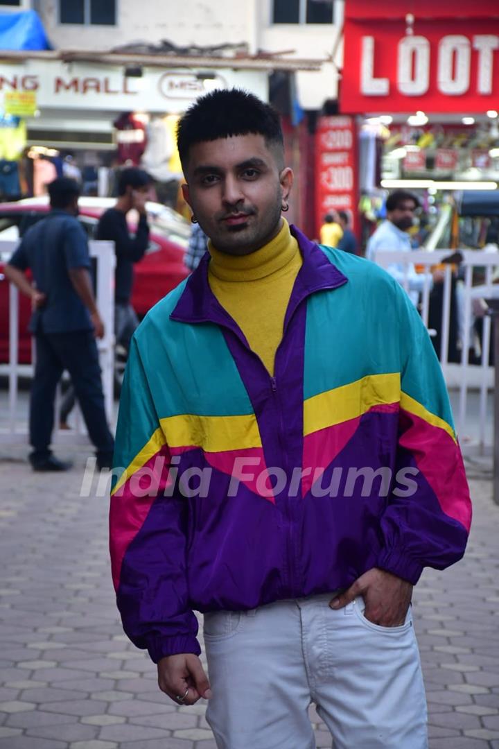 Avneet Kaur and Akull snapped at BKC, Bandra