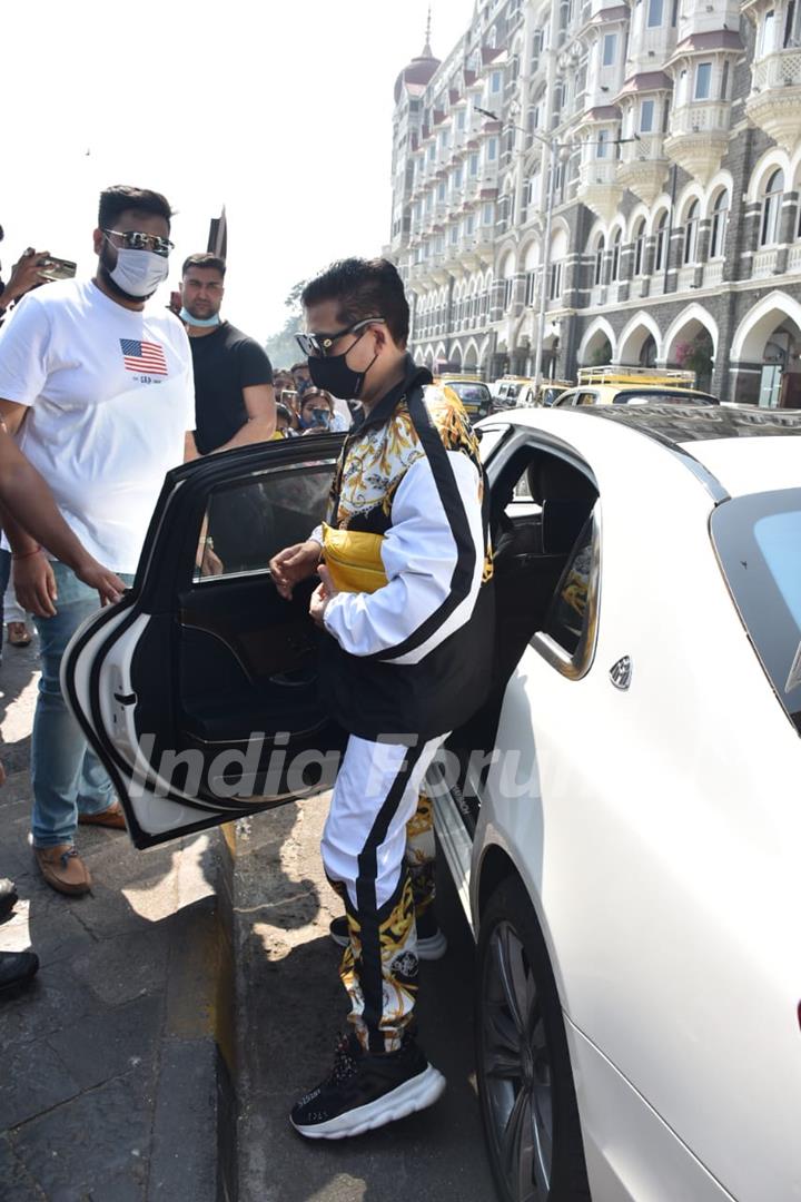 Karan Johar snapped at Gateway of India