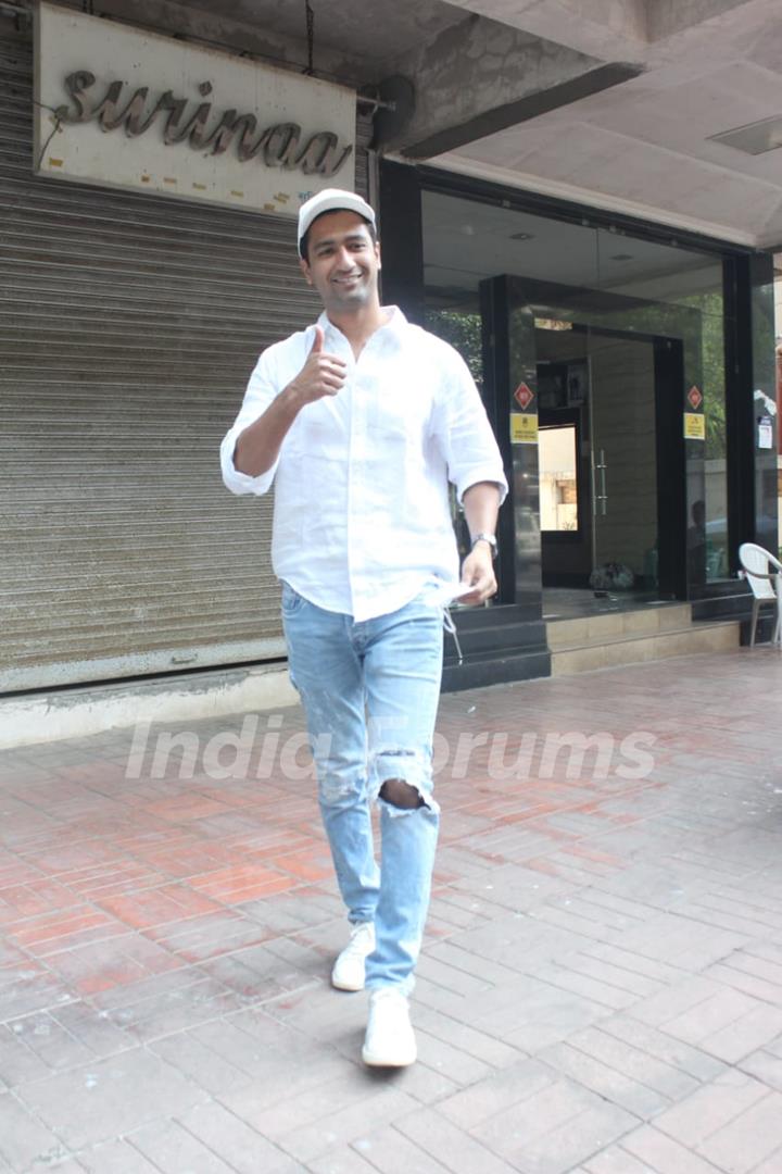 Vicky Kaushal snapped in Bandra