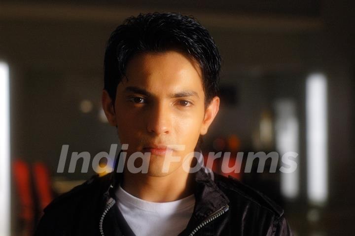 Aditya Narayan in the movie Shaapit