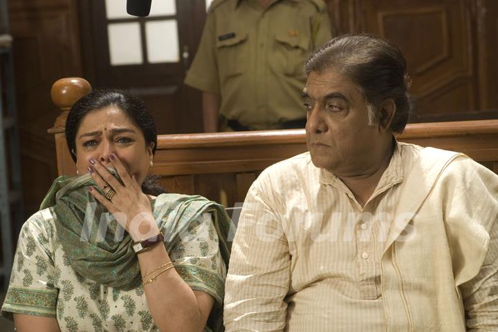 Still image of Reema Lagoo and Anjan Srivastava