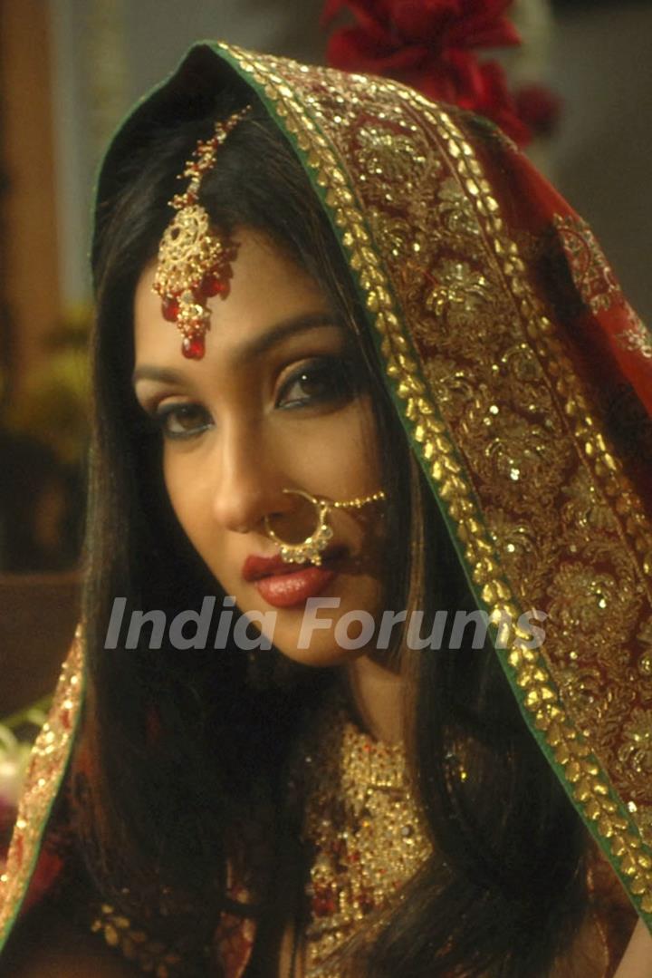 Rituparna Sengupta looking like a bridal