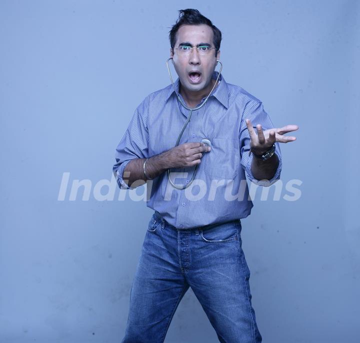 Still image of Ranvir Shorey