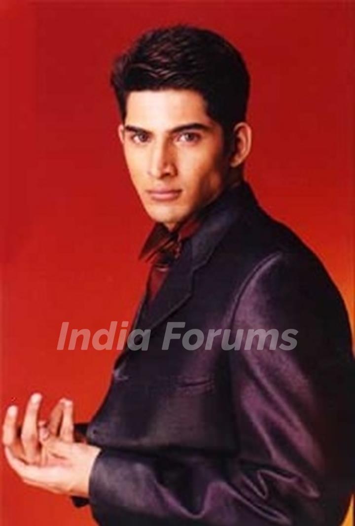 Vivan Bhatena