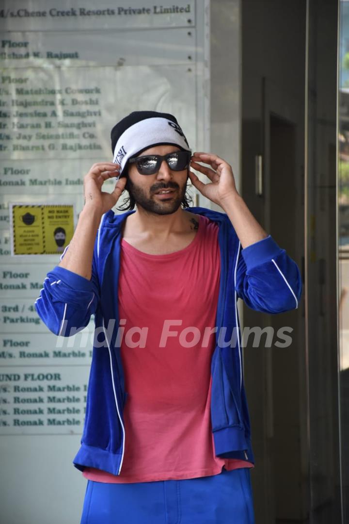 Kartik Aaryan snapped around the town