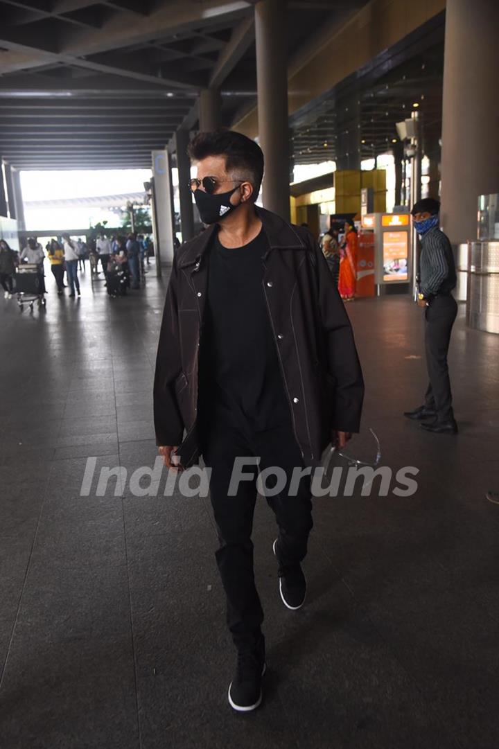 Anil Kapoor snapped at airport