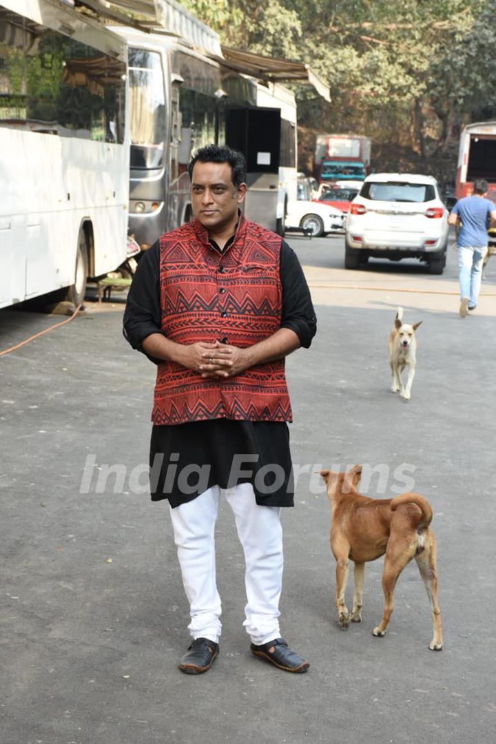 Anurag Basu snapped behind the sets of Super Dancer Chapter 4