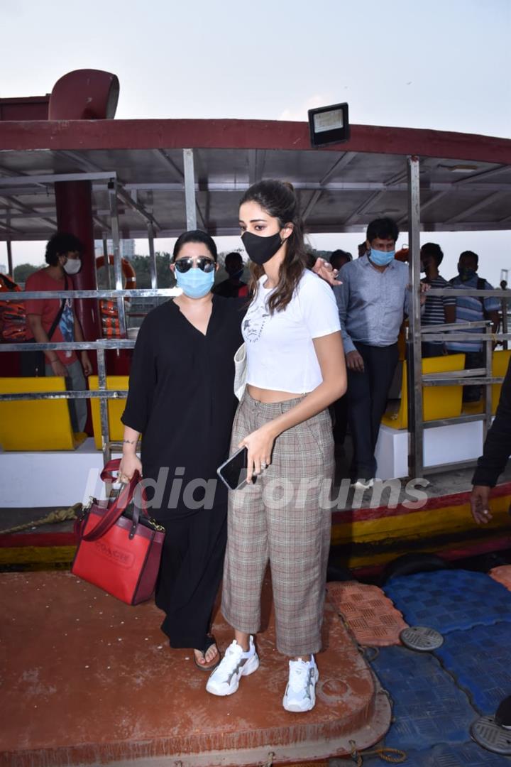 Ananya Panday, Charmi Kaur, Puri Jagannath spotted at Versova Jetty