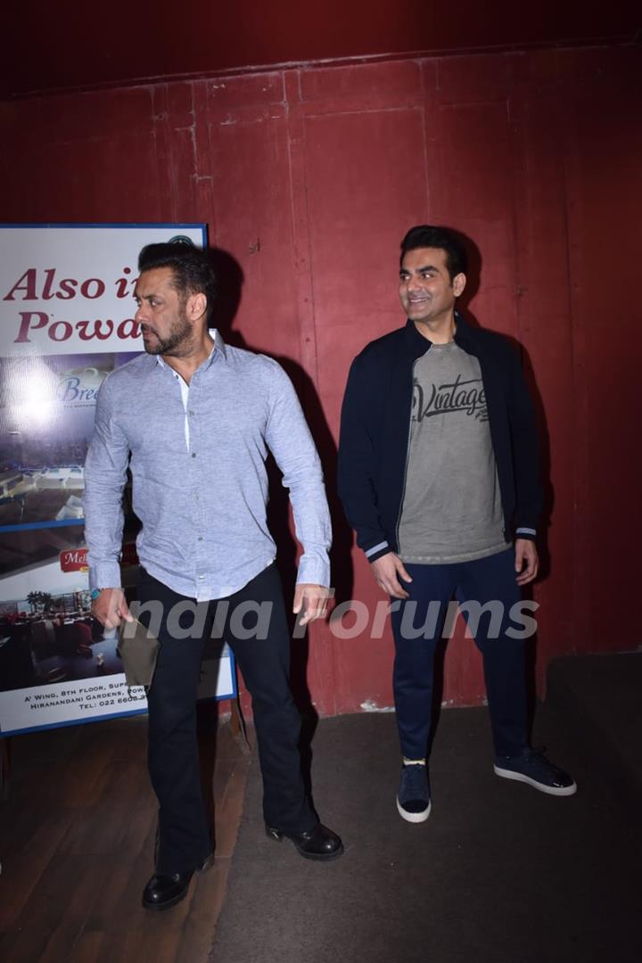 Salman Khan and Arbaaz Khan pose on the sets of talk show - Pinch 