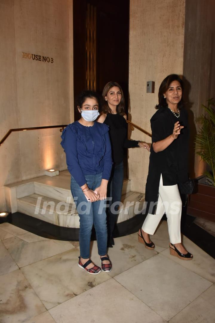 Neetu Kapoor and Riddhima Kapoor Sahni visit Manish Malhotra's house