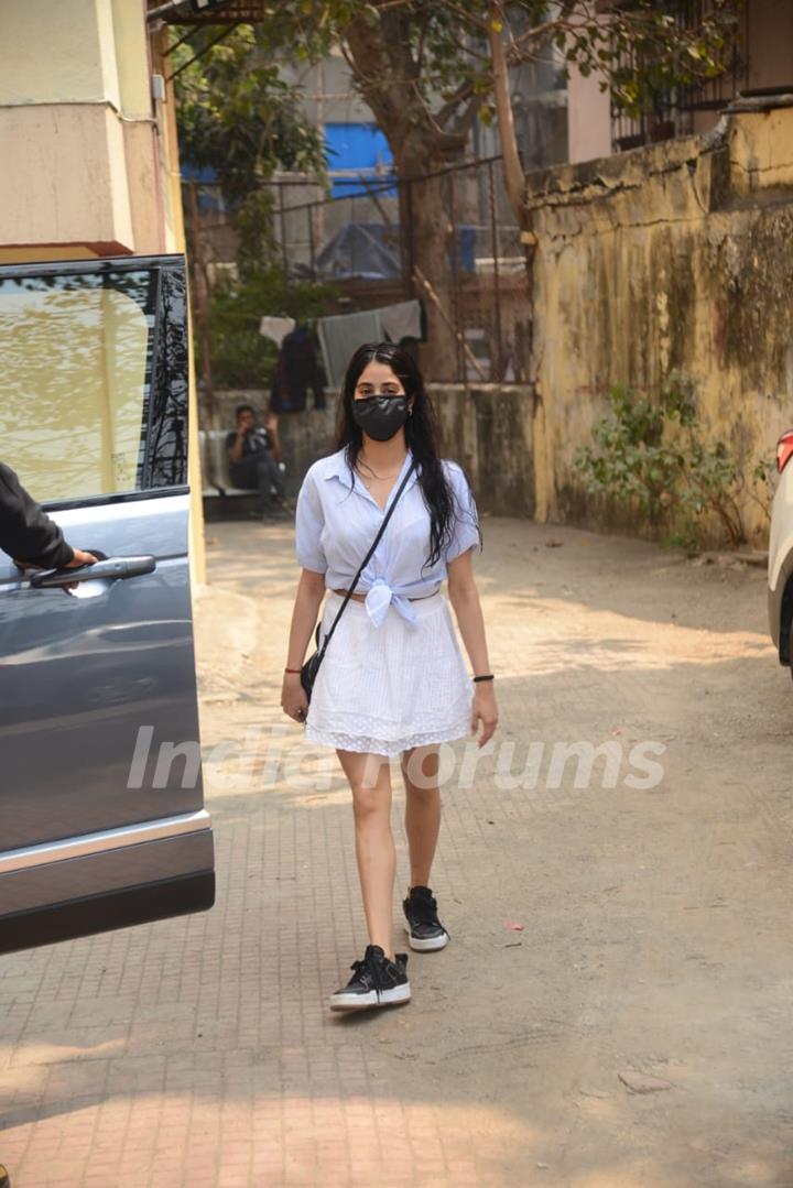 Janhvi Kapoor snapped at Pilates 