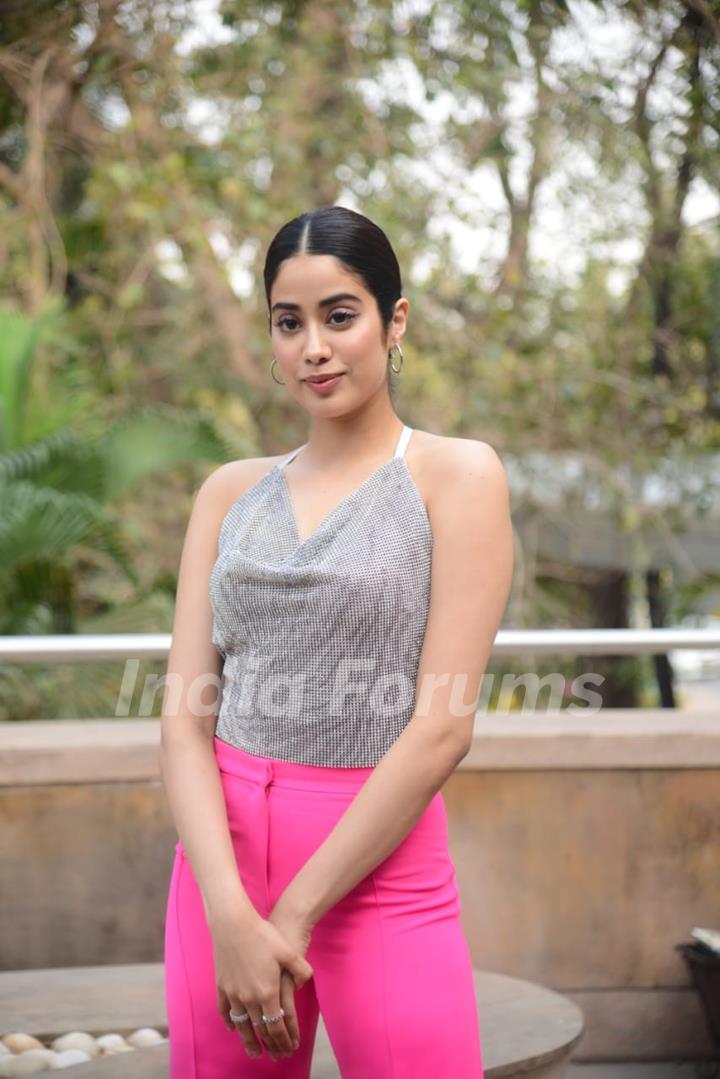 Janhvi Kapoor at the promotions of Roohi