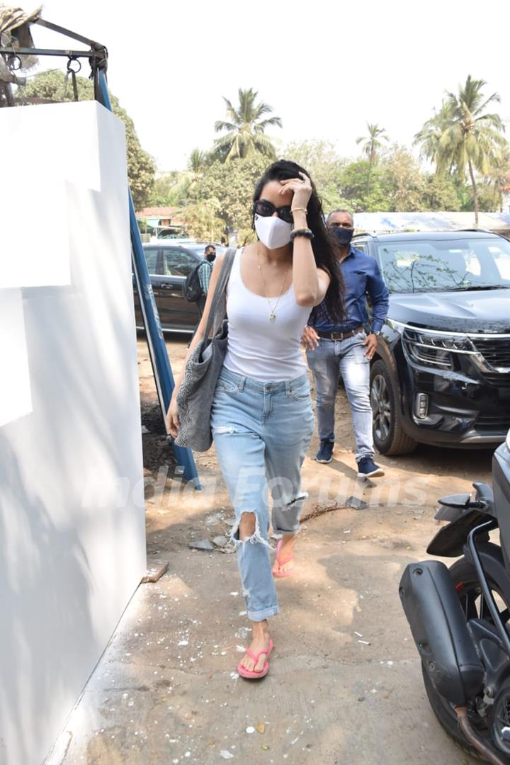 Sharddha Kapoor snapped at a studio in Versova