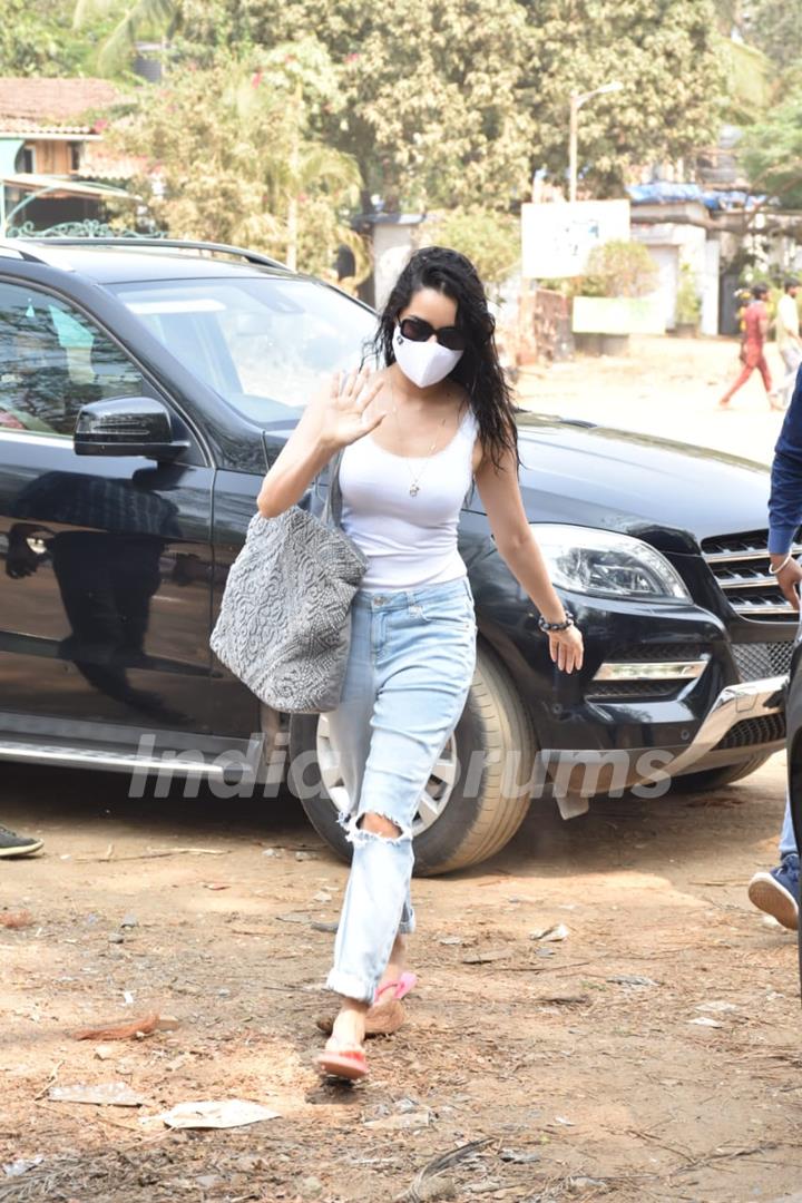 Sharddha Kapoor snapped at a studio in Versova