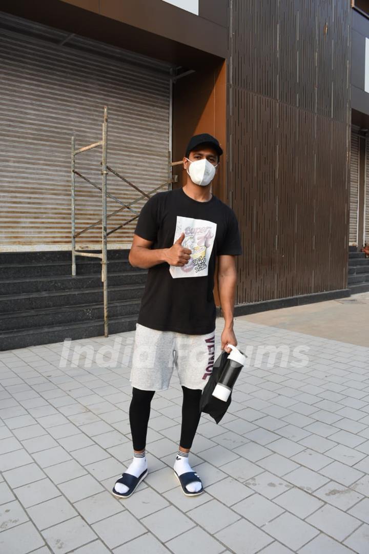 Vicky Kaushal spotted at a gym in Andheri!