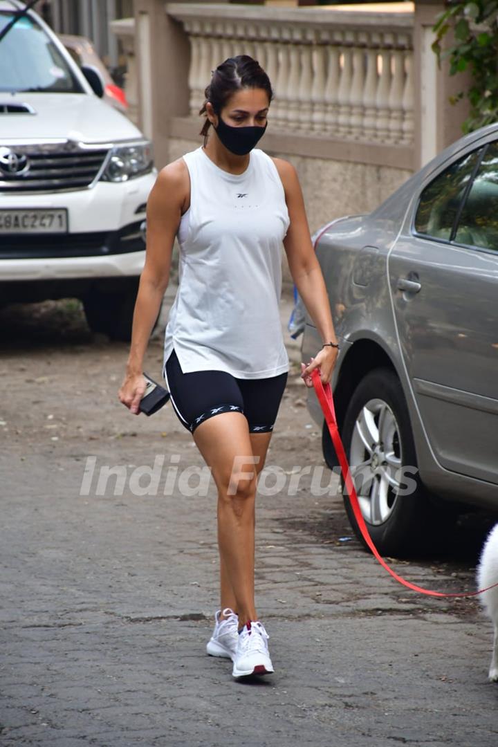 Malaika Arora snapped at Bandra