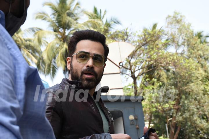 Emraan Hashmi spotted outside PVR, Juhu