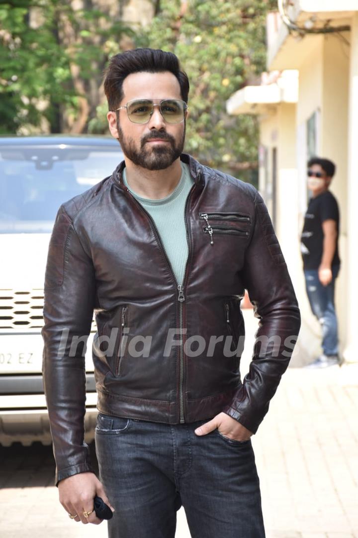 Emraan Hashmi spotted outside PVR, Juhu