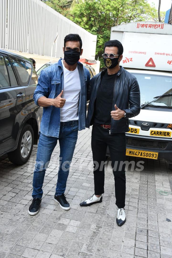 John Abraham and Rohit Roy snapped at PVR, Juhu