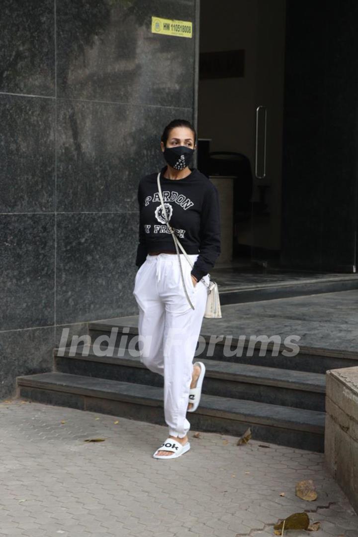 Malaika Arora snapped at Bandra