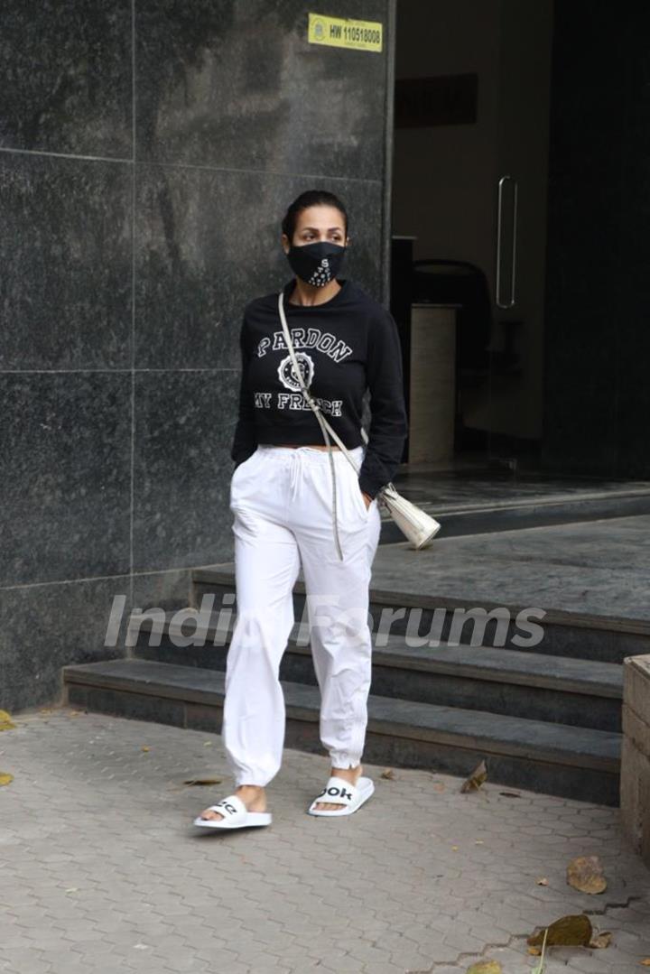 Malaika Arora snapped at Bandra