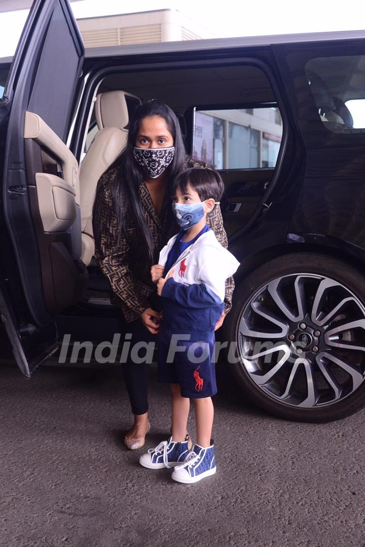 Arpita Khan snapped at airport